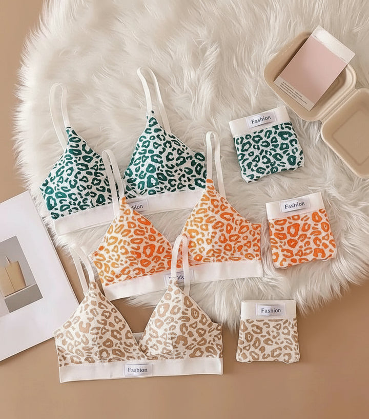 Comfort-fit panties with leopard print and breathable fabric