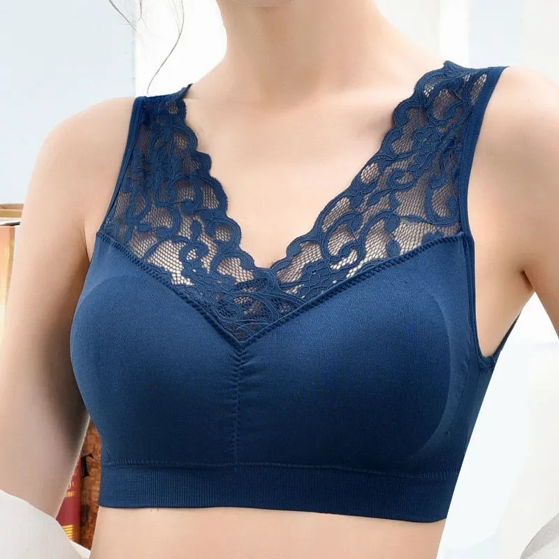 Lace Design sports bra