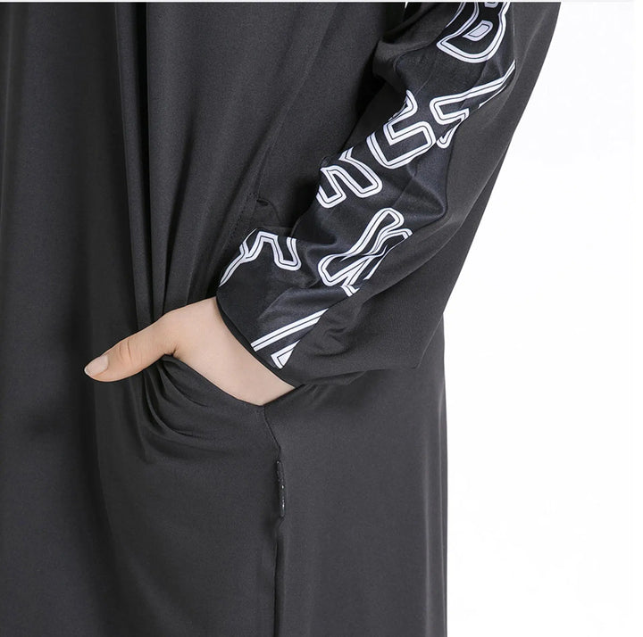 arm decor close up for Jogging Modest Sportswear Set